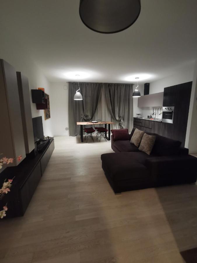 La Casa Di Greta Lejlighed Monza Eksteriør billede